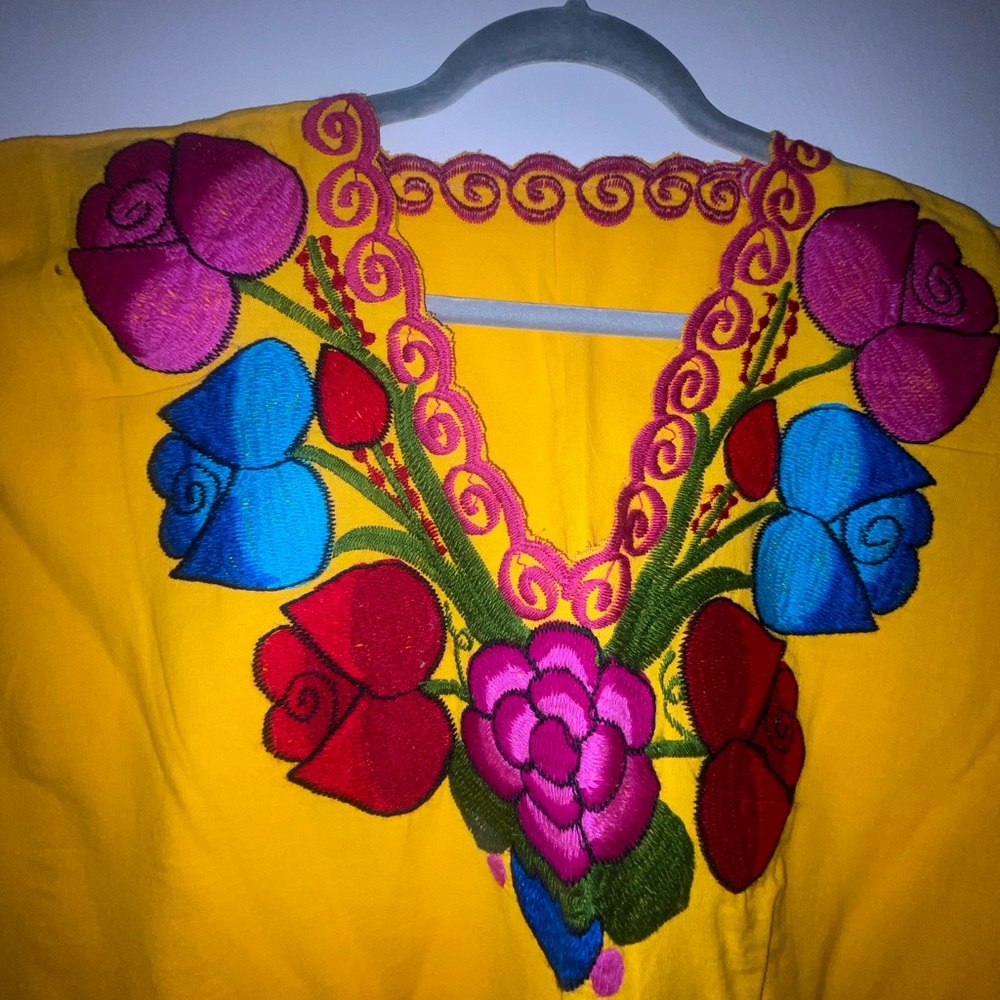 Hand Made Mexican embroidered Mexican cotton blouse. Brand new plus size 3x